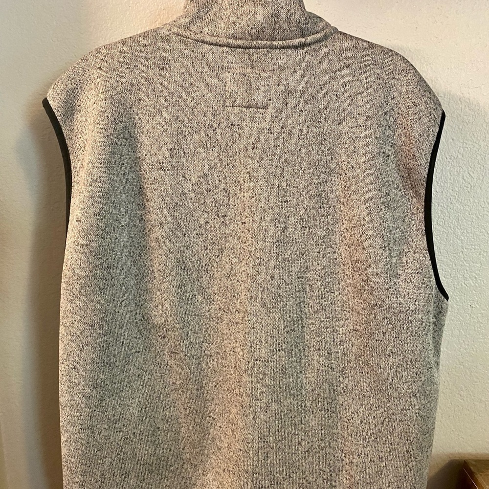 St John’s Bay Windproof & Water Resistant Vest - Picture 4 of 4